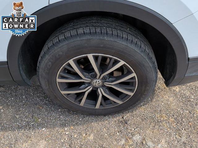 Used 2019 Volkswagen Tiguan SE image 37