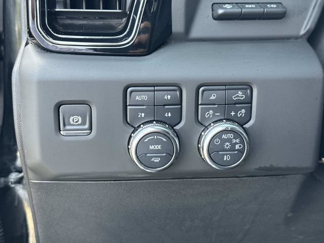 Used 2025 GMC Sierra 2500 AT4 w/ AT4 Premium Plus Package AWD/4WD image 20