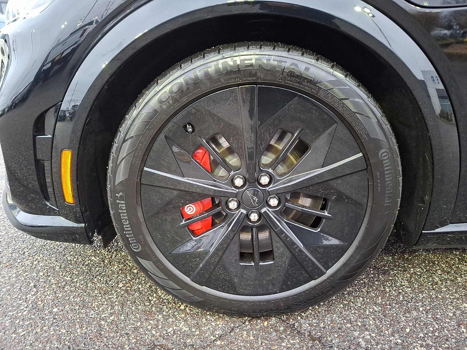 Certified 2025 Ford Mustang Mach-E GT image 28