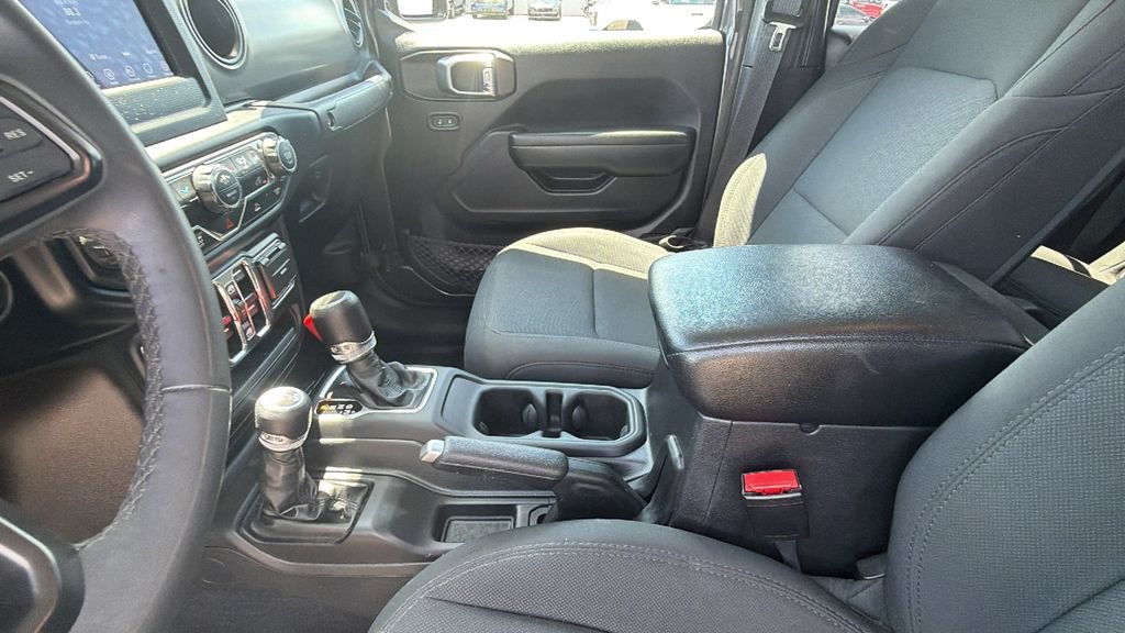 Used 2023 Jeep Gladiator Sport AWD/4WD image 22