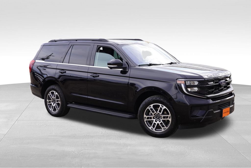 Certified 2025 Ford Expedition Active AWD/4WD image 2