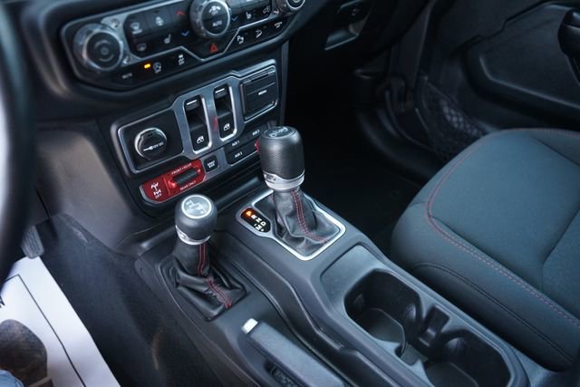 Used 2018 Jeep Wrangler Rubicon AWD/4WD image 24