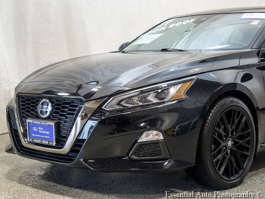 Used 2021 Nissan Altima 2.5 SR w/ SR Premium Package FWD image 3