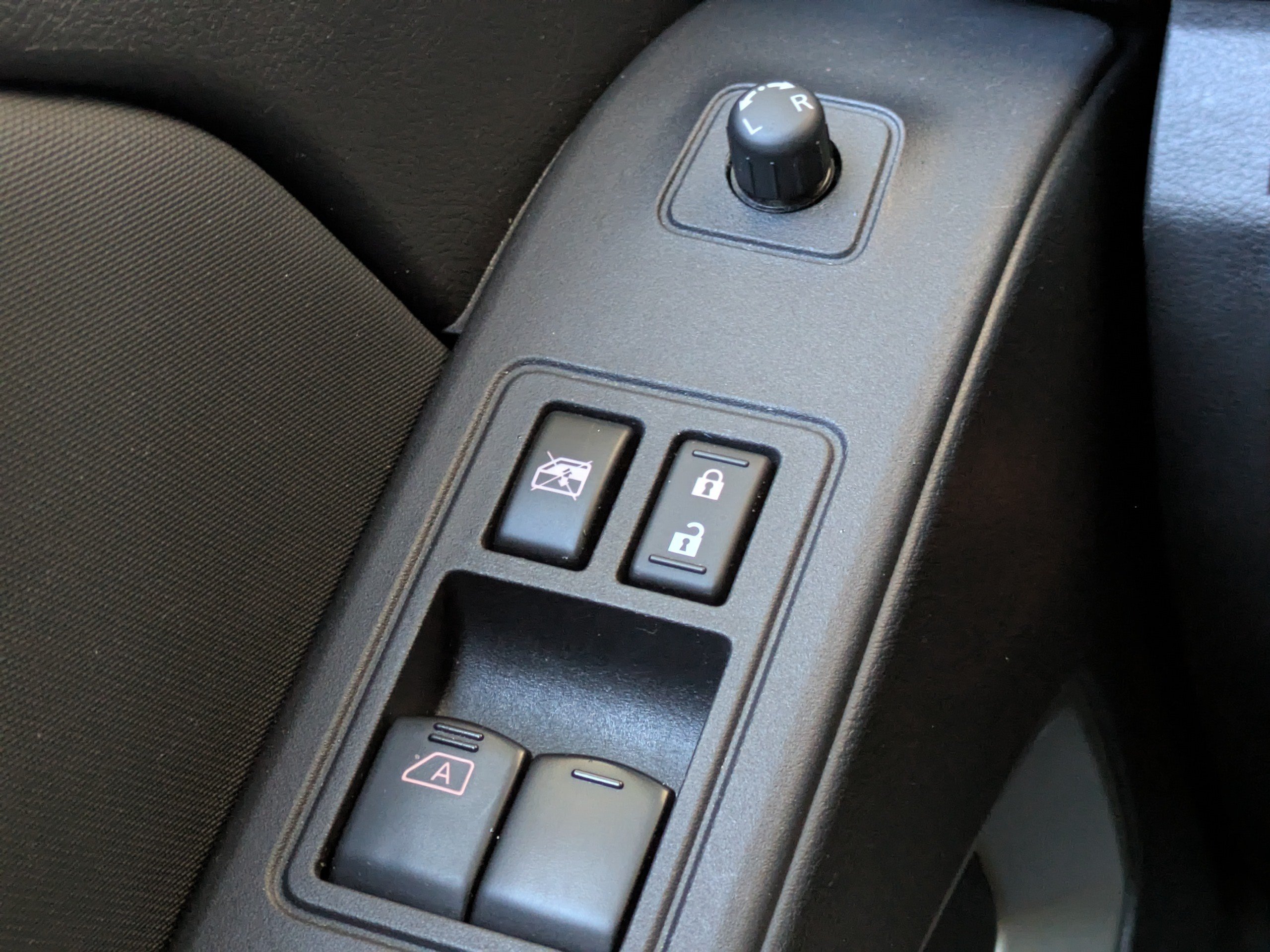 Used 2023 Nissan Frontier SV w/ SV Convenience Package RWD image 24