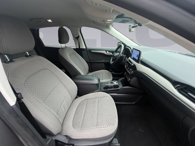 Certified 2021 Ford Escape SE w/ SE Sport Appearance Package FWD image 17