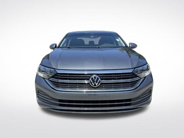 Used 2022 Volkswagen Jetta SE FWD image 3