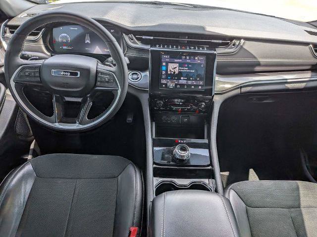 Used 2023 Jeep Grand Cherokee Altitude AWD/4WD image 14