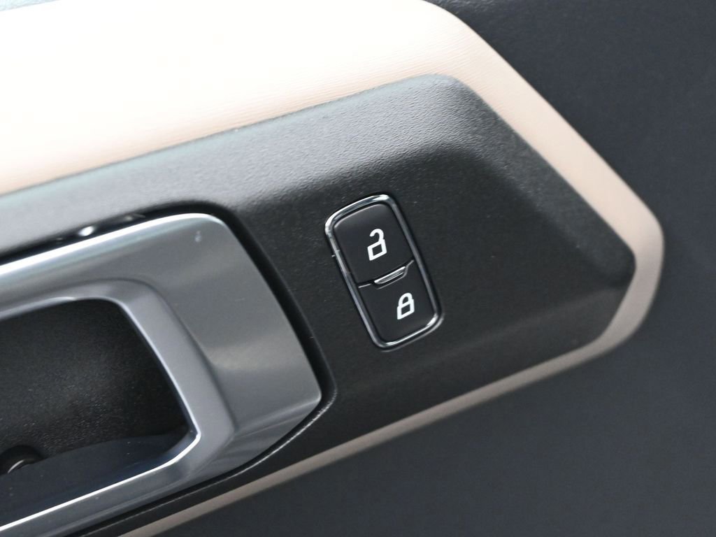 Certified 2024 Ford Bronco Wildtrak image 38