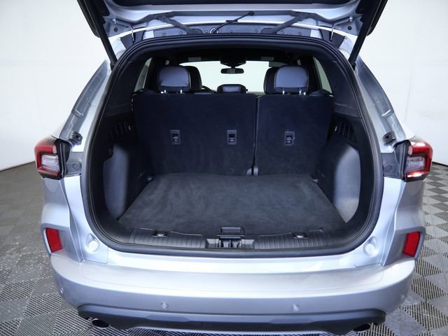 Certified 2023 Ford Escape ST-Line w/ Tech Pack #1 AWD/4WD image 9