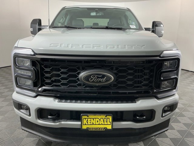 Certified 2025 Ford F350 Lariat w/ Black Appearance Package image 7