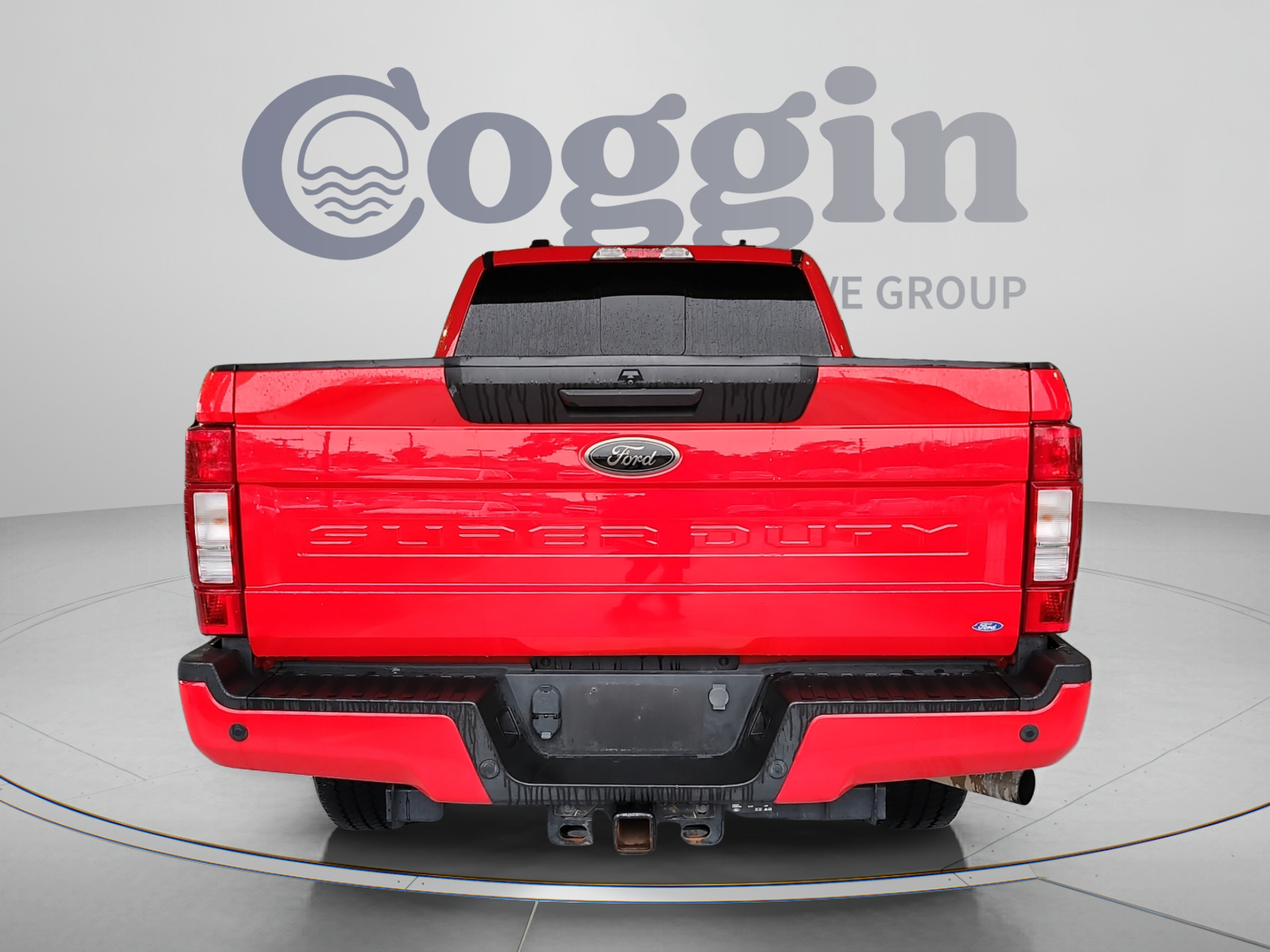 Certified 2022 Ford F250 XLT w/ Black Appearance Package AWD/4WD image 4