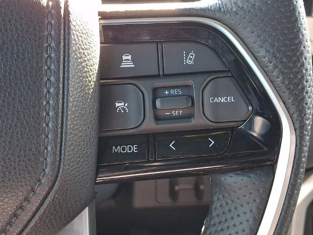 Used 2023 Toyota Sequoia Platinum AWD/4WD image 27
