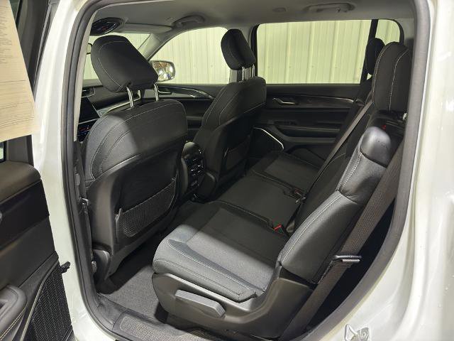 Used 2021 Jeep Grand Cherokee L Laredo w/ Luxury Tech Group I image 15