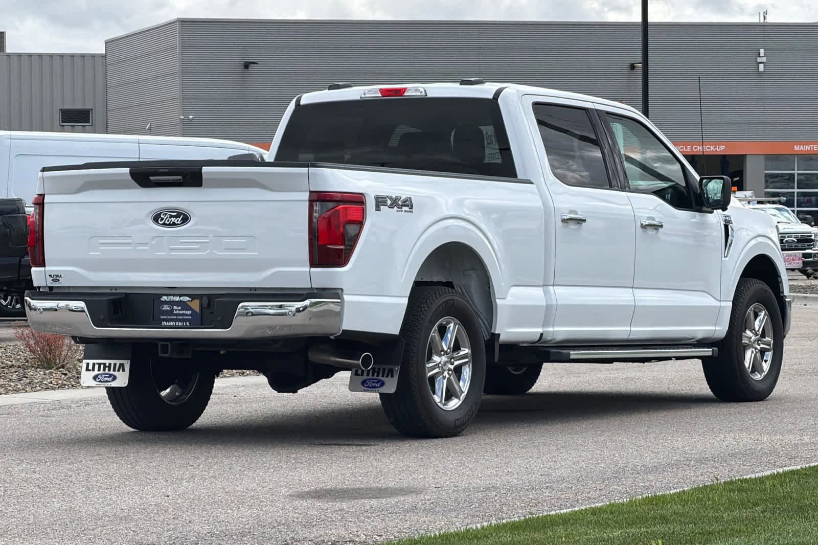 Certified 2024 Ford F150 XLT w/ FX4 Off-Road Package AWD/4WD image 5