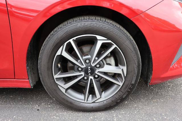 Used 2024 Kia Forte LXS FWD image 13