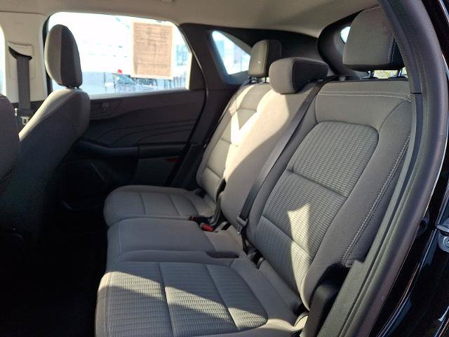 Certified 2022 Ford Escape S AWD/4WD image 10
