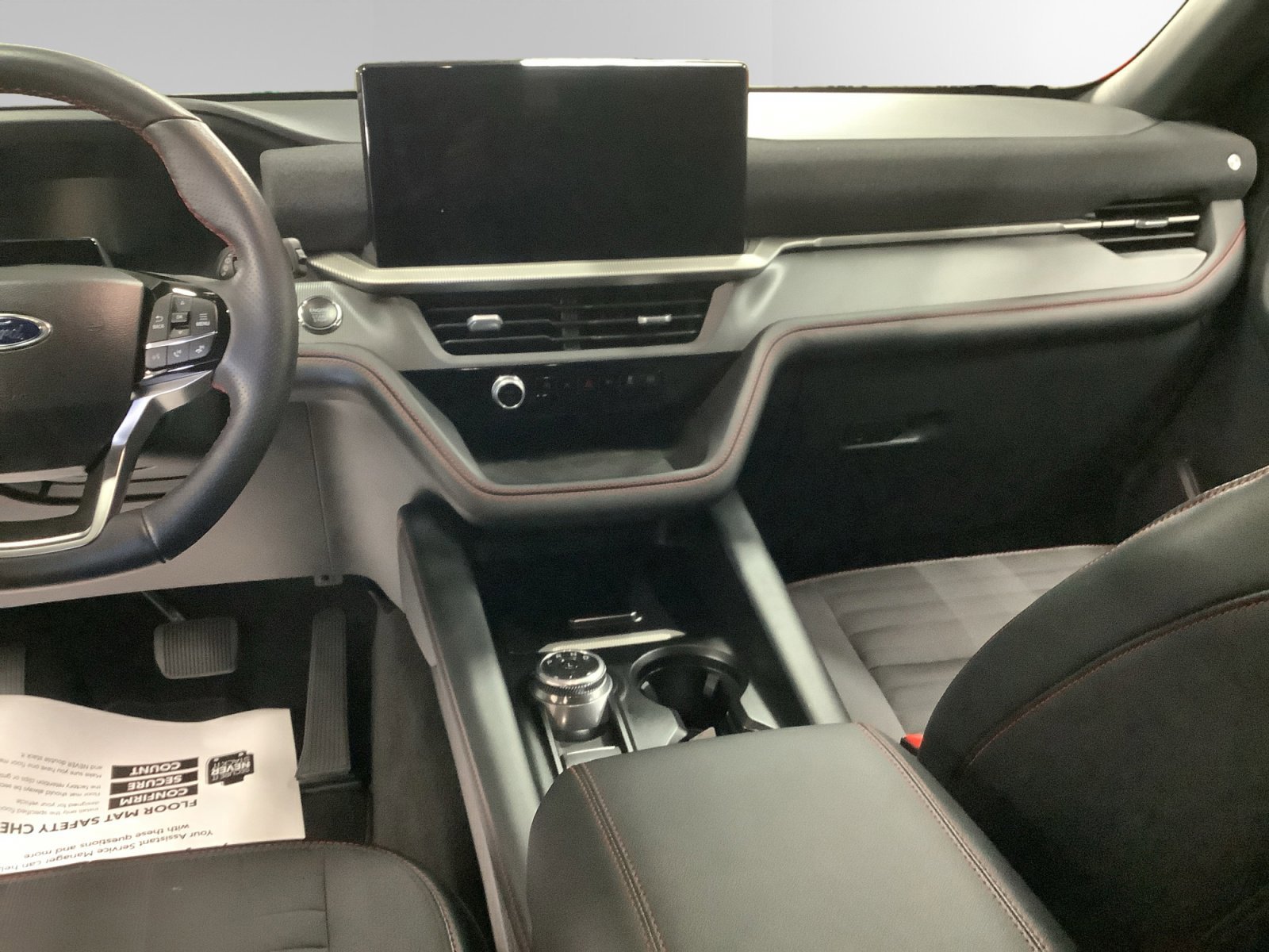 Certified 2025 Ford Explorer ST-Line w/ ST-Line Street Pack image 11