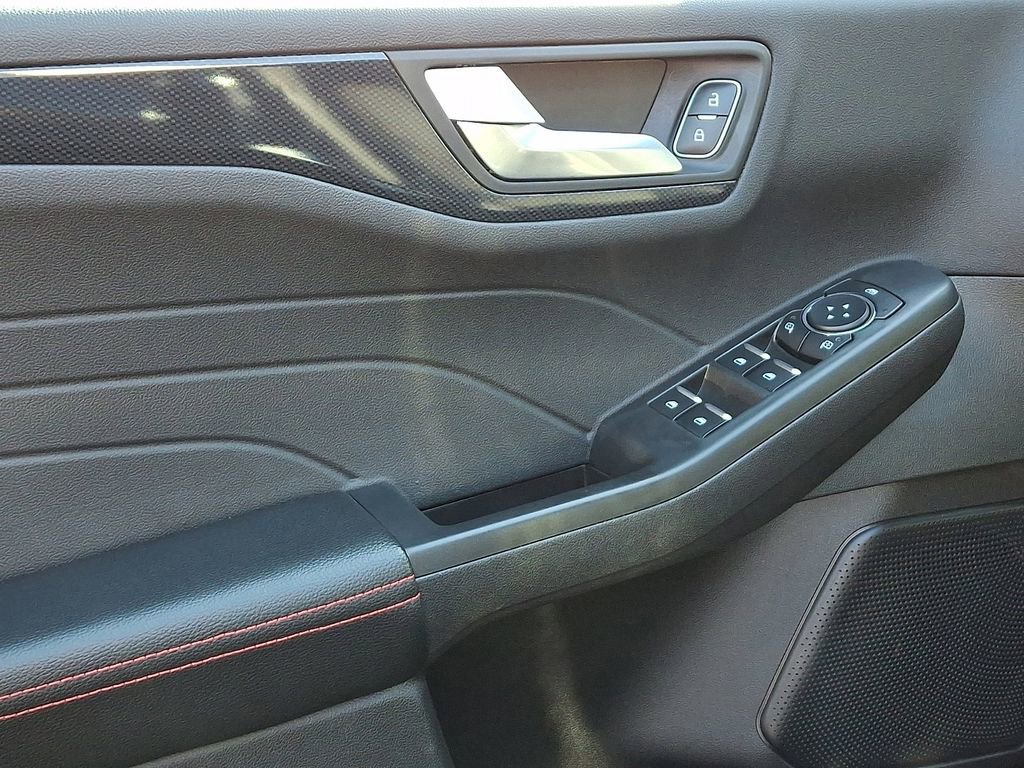 Certified 2024 Ford Escape ST-Line Select w/ Tech Pack #1 image 13