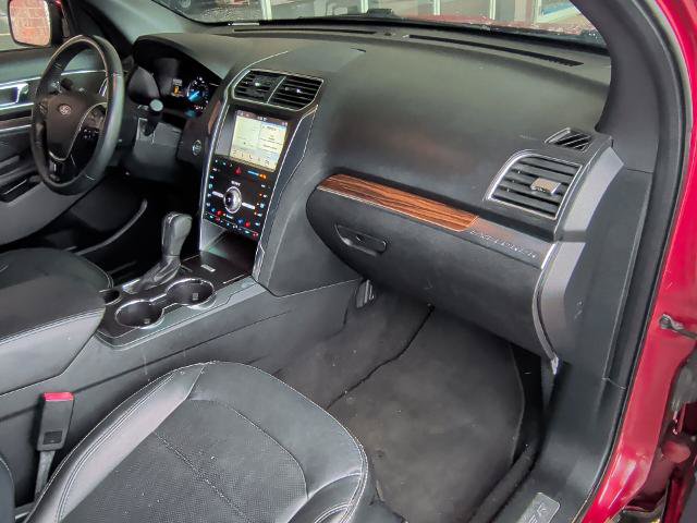 Certified 2019 Ford Explorer Limited w/ Class III Trailer Tow Package FWD image 23