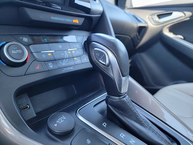 Certified 2018 Ford Focus Titanium w/ Titanium Technology Package FWD image 30