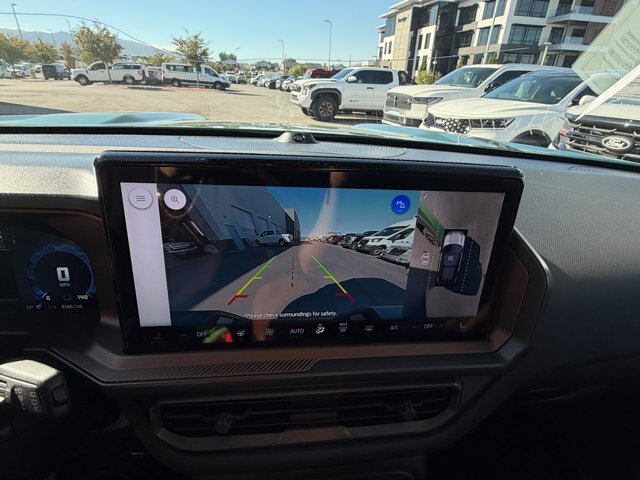 Certified 2025 Ford Bronco Sport Outer Banks w/ Outer Banks Tech Package+ AWD/4WD image 29