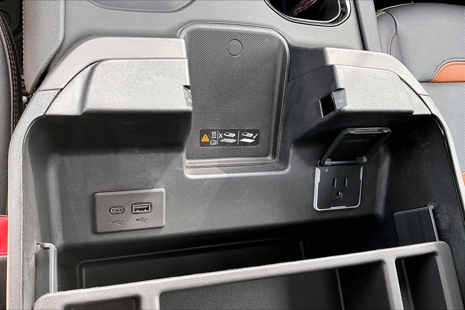 Used 2024 GMC Sierra 3500 AT4 w/ AT4 Premium Plus Package AWD/4WD image 32