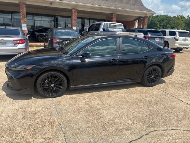Used 2025 Toyota Camry SE