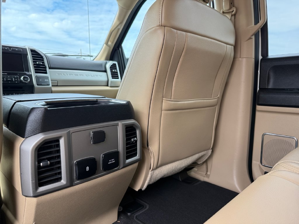 Certified 2018 Ford F250 Lariat w/ Lariat Ultimate Package AWD/4WD image 18