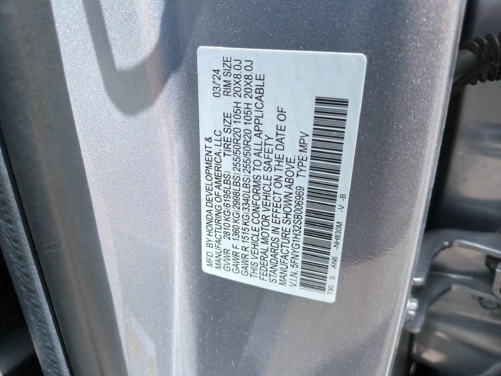 Used 2025 Honda Pilot Sport image 38