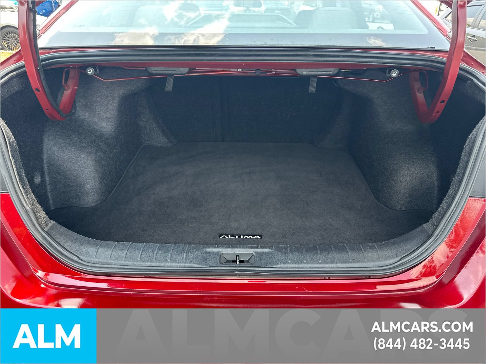 Used 2024 Nissan Altima 2.5 SV FWD image 21