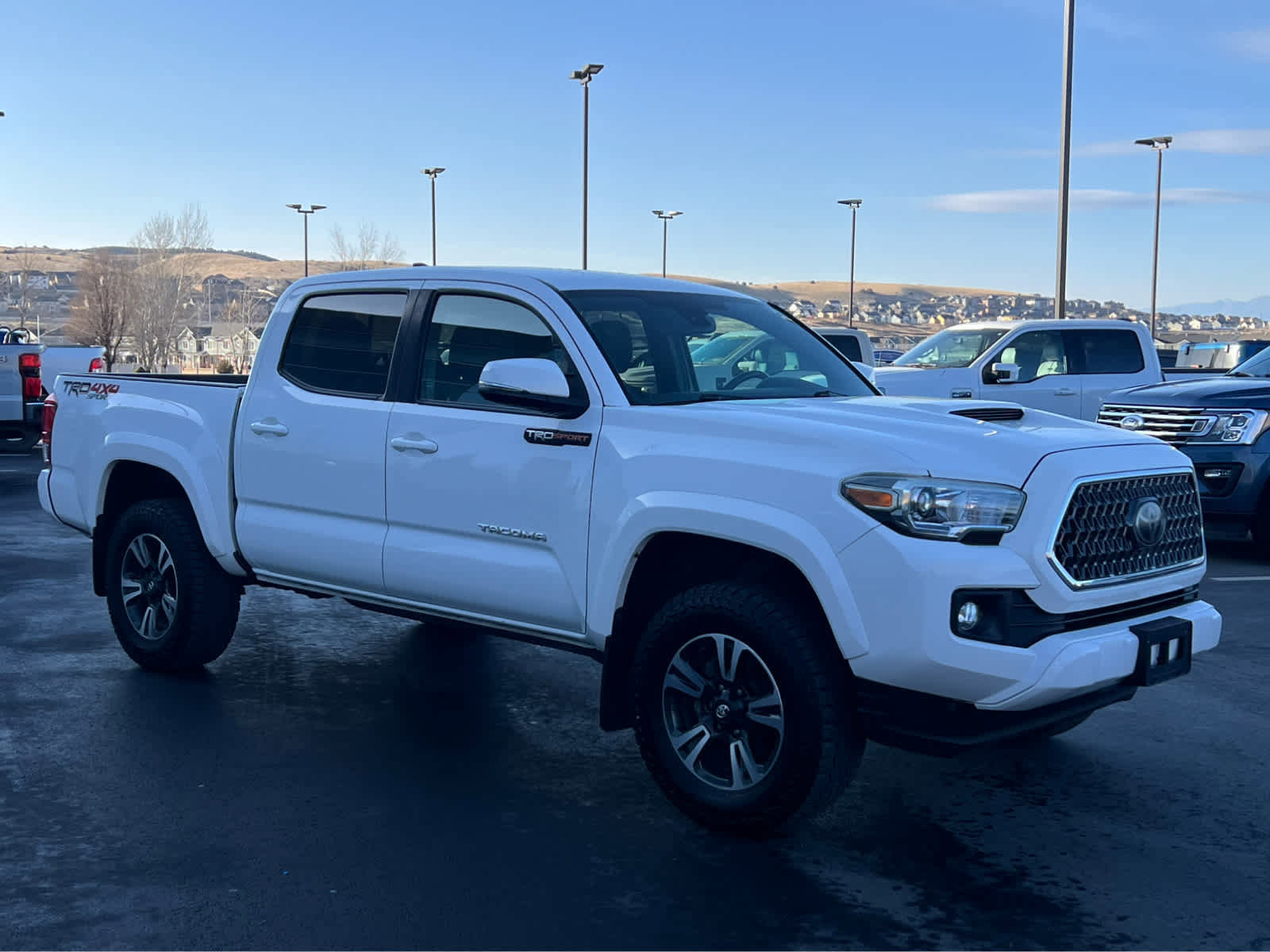 Used 2019 Toyota Tacoma TRD Sport w/ Technology Package AWD/4WD image 11