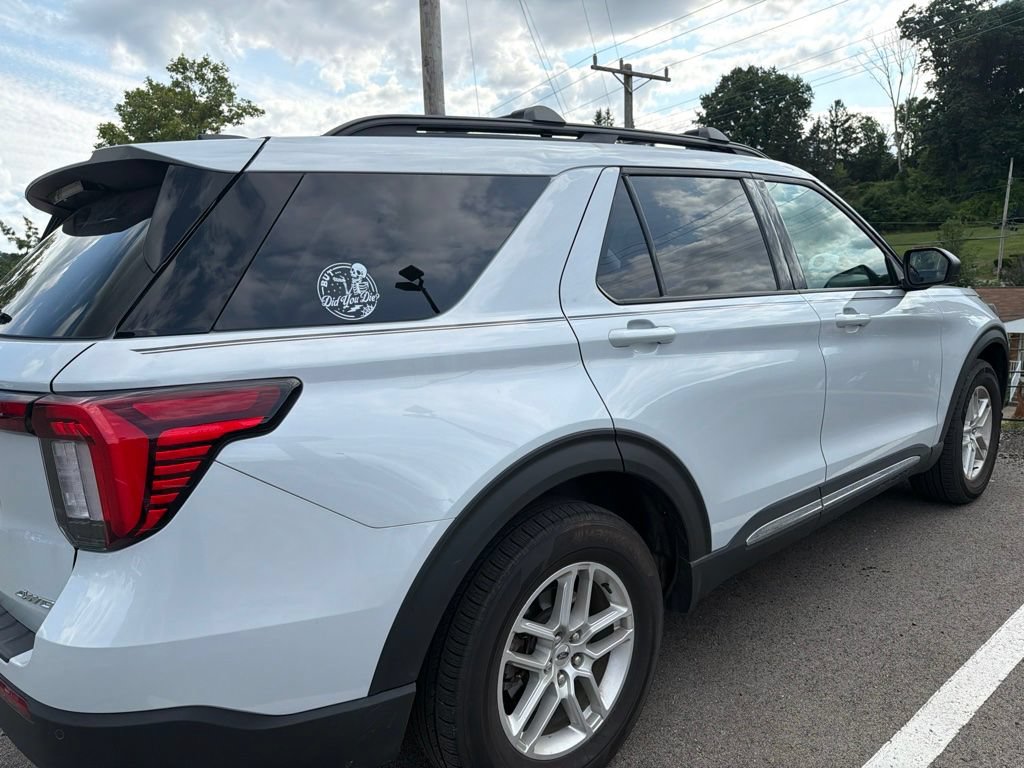 Certified 2025 Ford Explorer Active AWD/4WD image 5