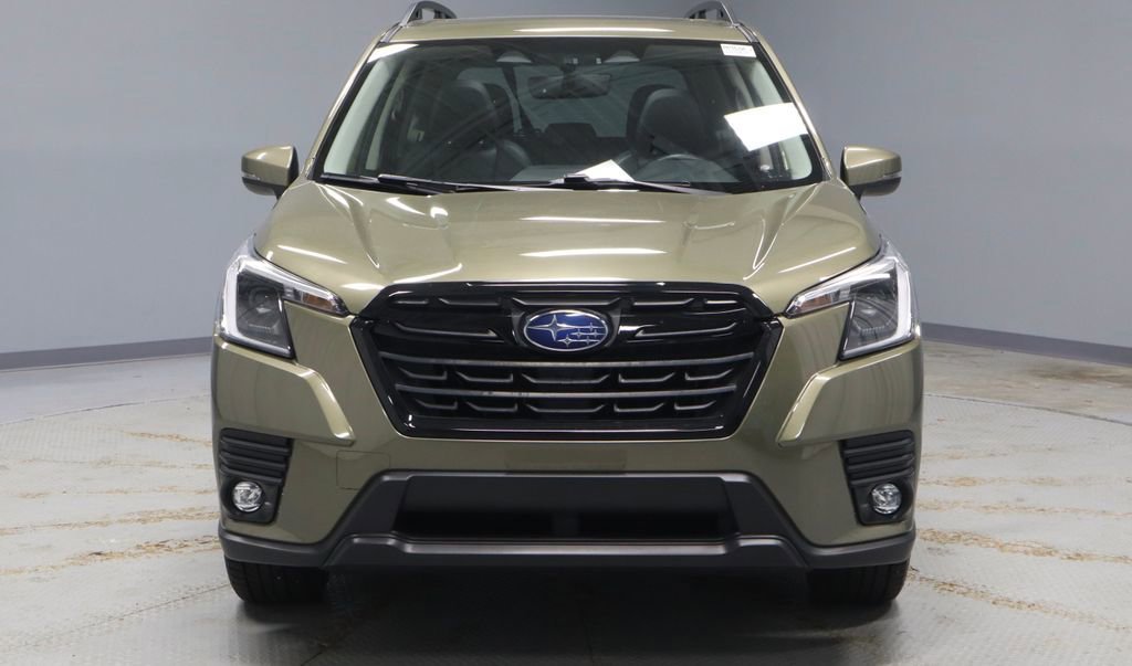 Used 2024 Subaru Forester Limited image 8