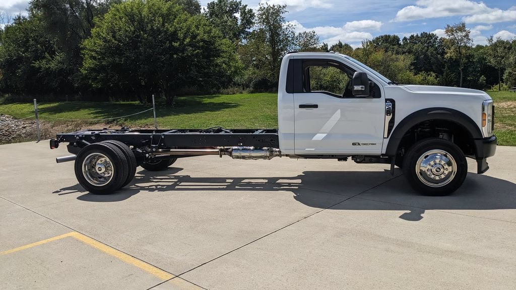 Certified 2025 Ford F450 XL AWD/4WD image 2