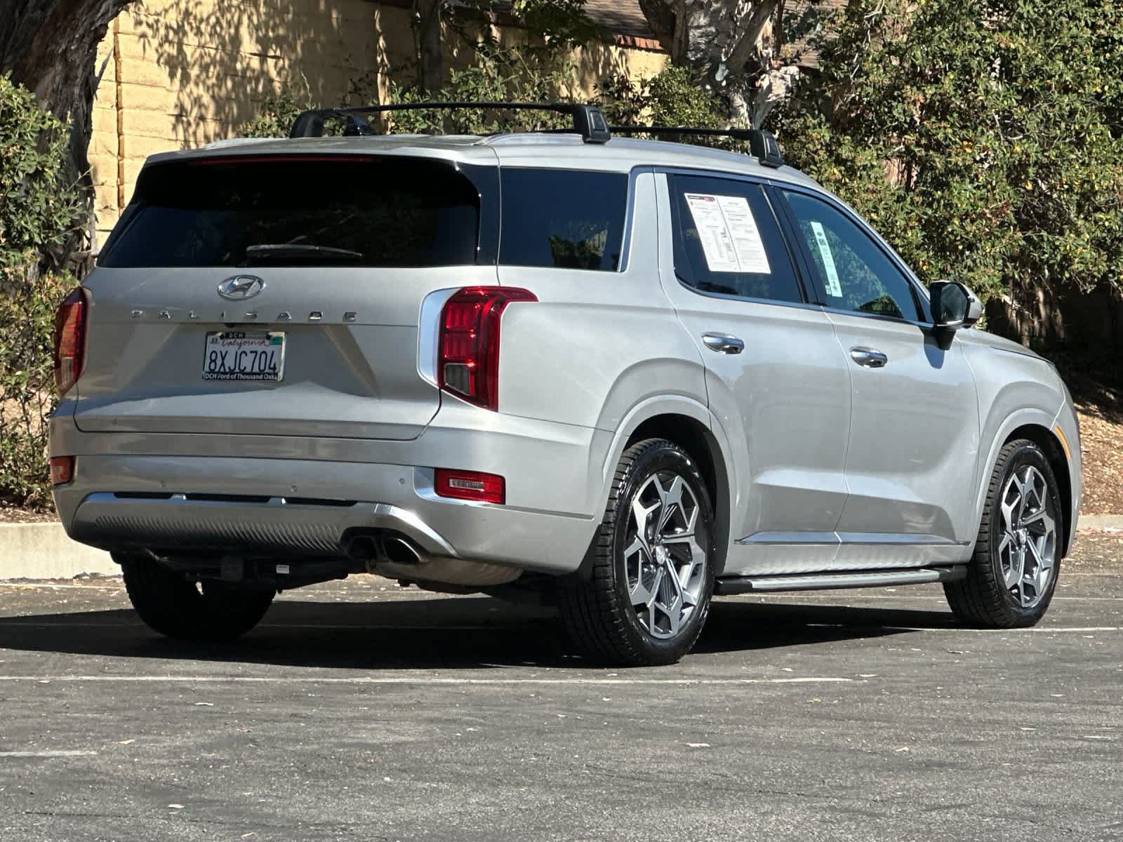 Used 2021 Hyundai Palisade Calligraphy w/ Cargo Package FWD image 2