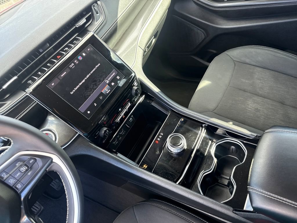 Used 2023 Jeep Grand Cherokee L Laredo image 19