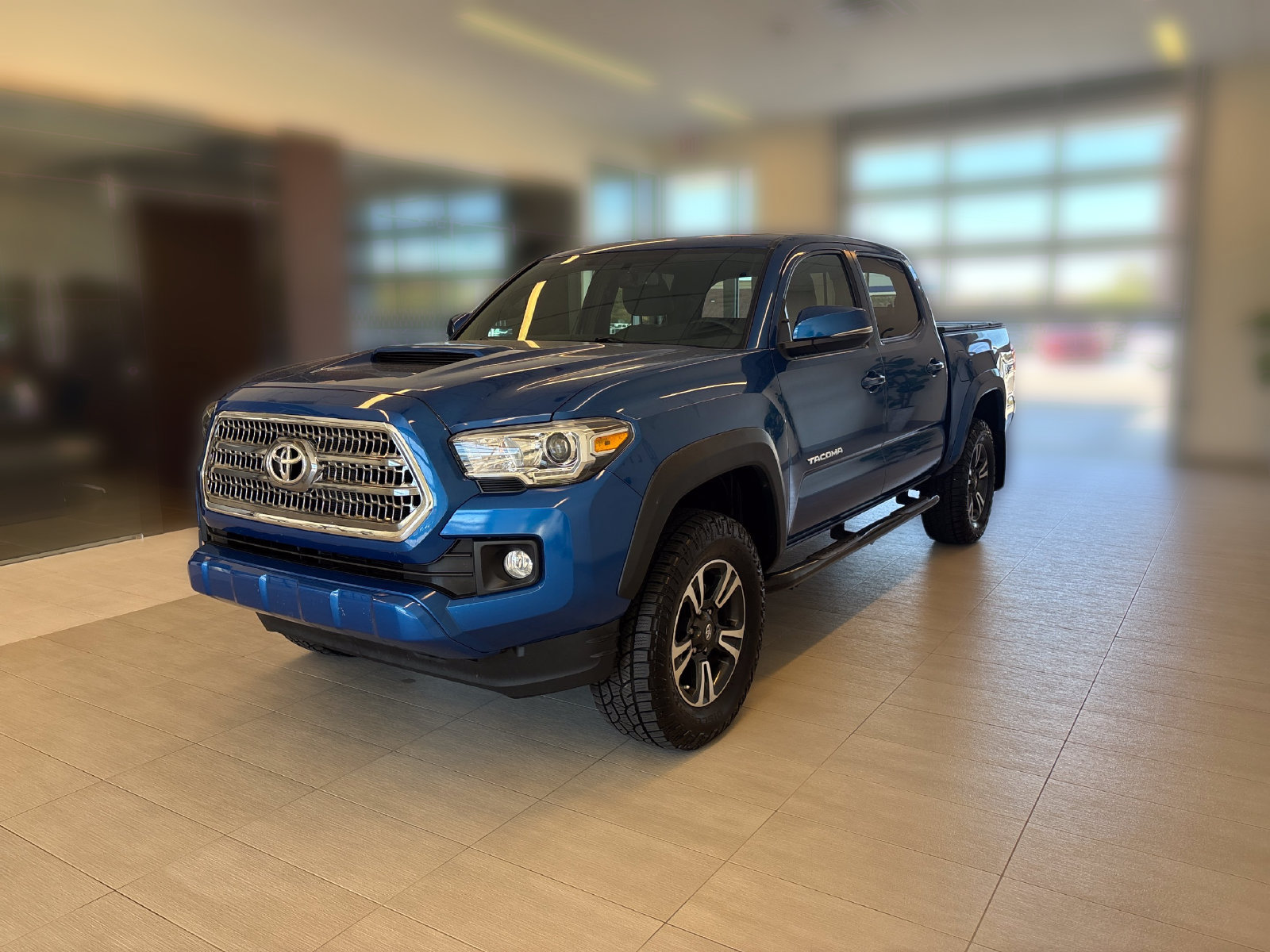 Used 2017 Toyota Tacoma 4x4 Double Cab image 4