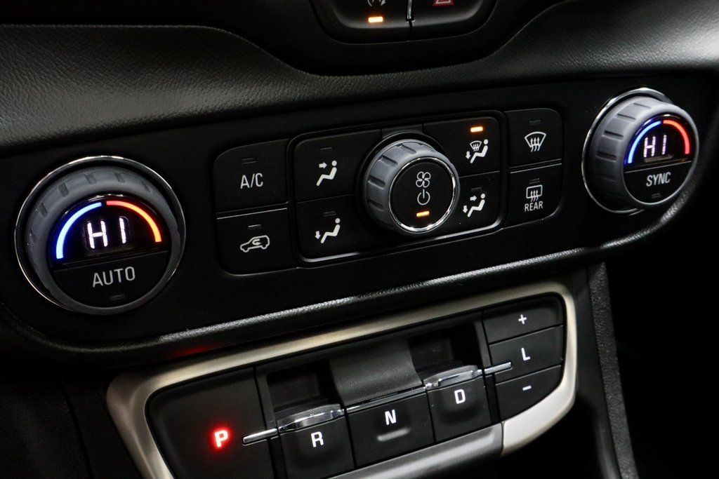 Used 2022 GMC Terrain Denali w/ Denali Premium Package image 32