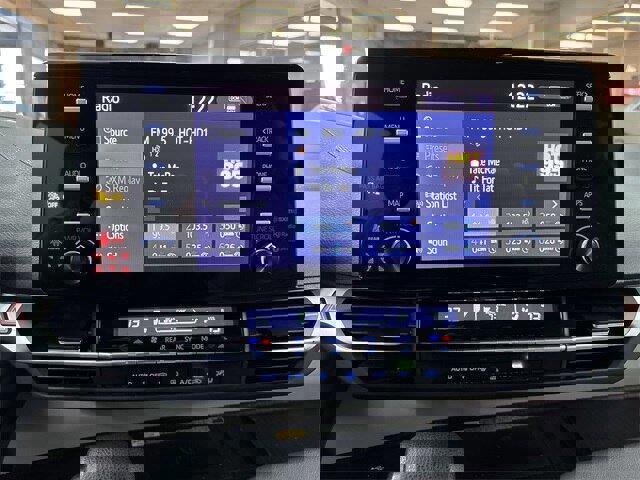 Used 2022 Toyota Sienna LE image 8