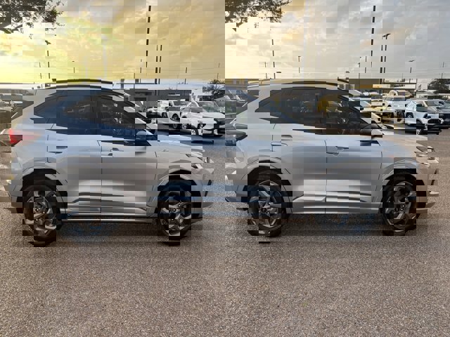 Certified 2023 Ford Escape ST-Line w/ Tech Pack #1 image 4