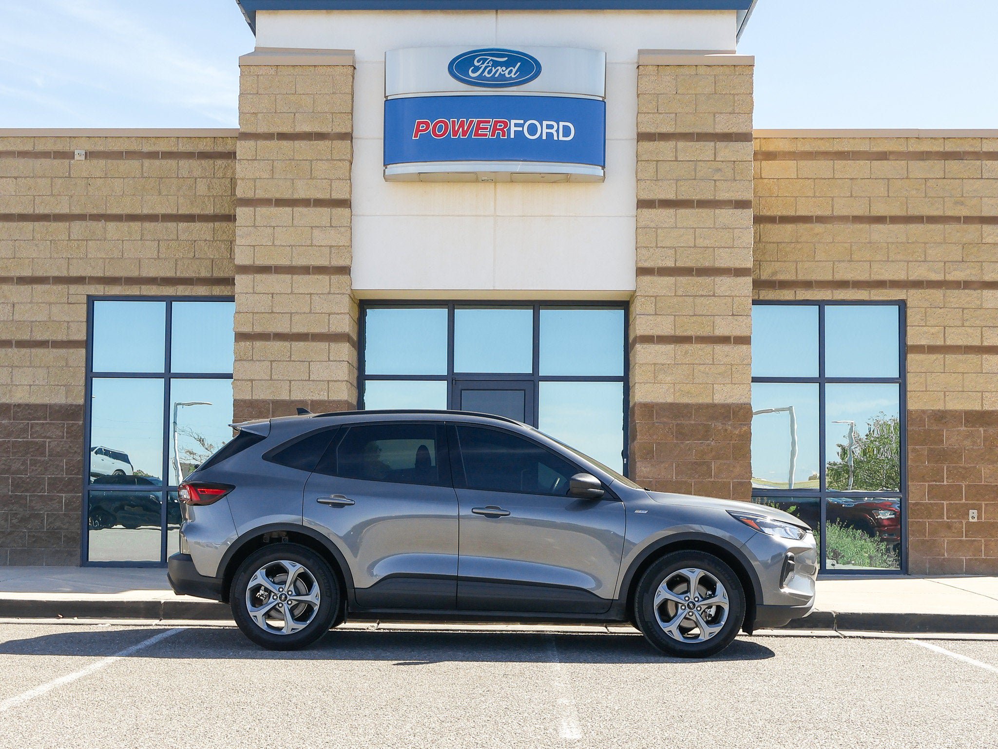 Certified 2025 Ford Escape ST-Line FWD image 5