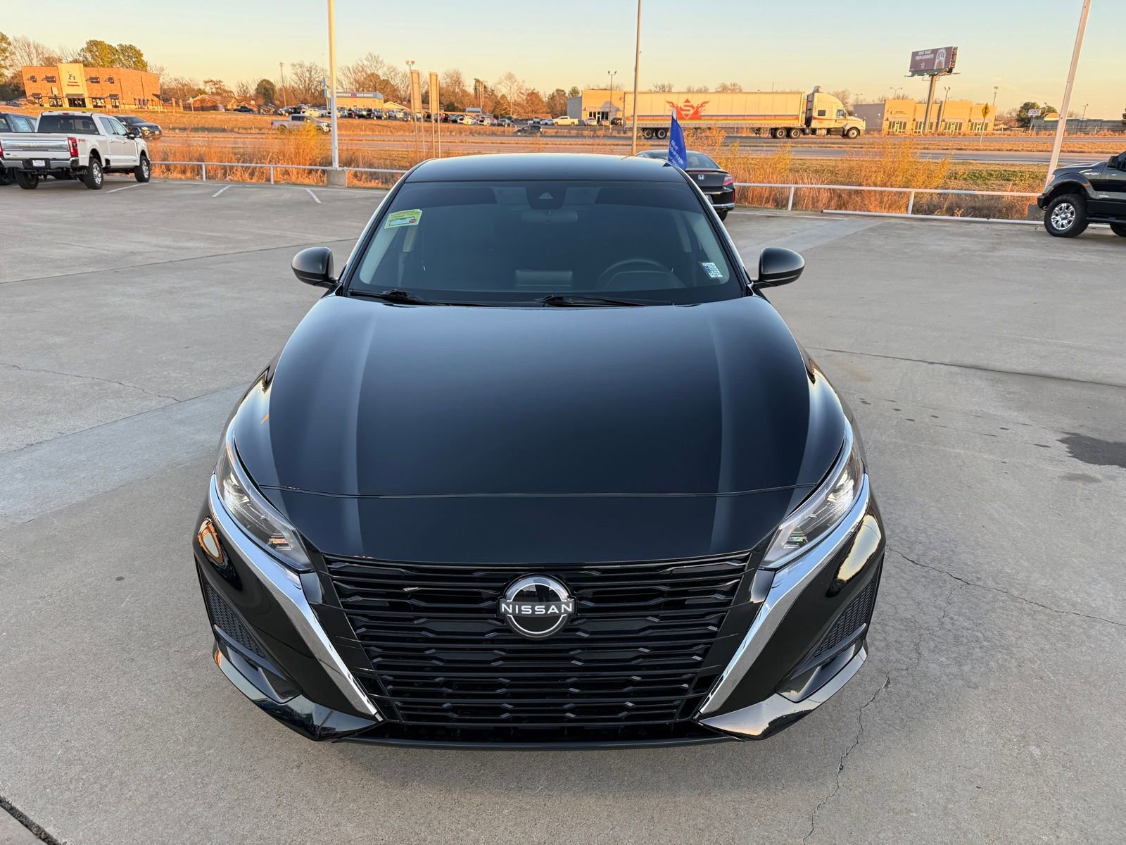 Used 2025 Nissan Altima 2.5 S image 8