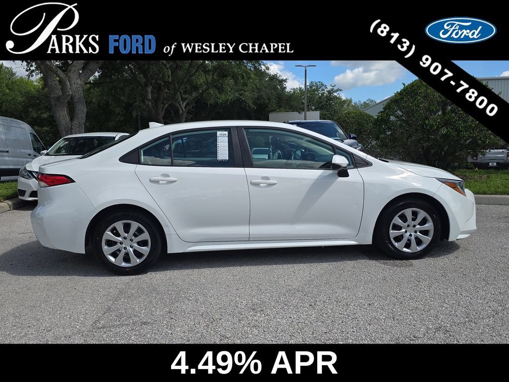 Used 2022 Toyota Corolla LE FWD image 4