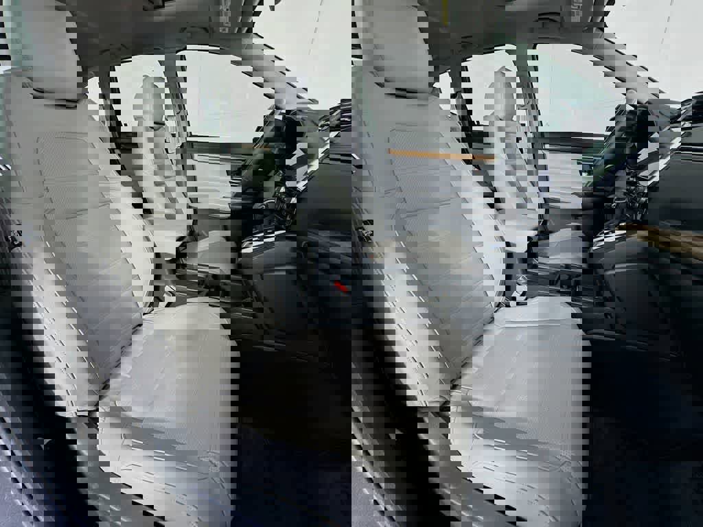 Used 2019 Honda CR-V Touring image 17