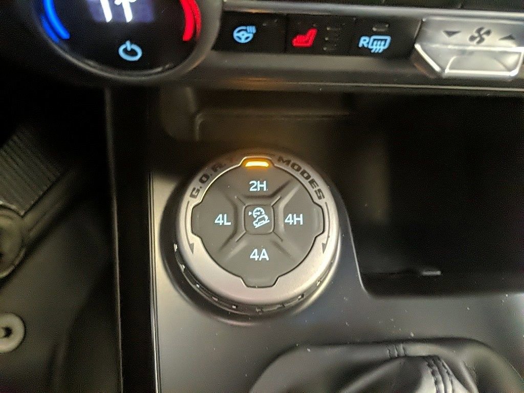 Certified 2025 Ford Bronco Badlands image 19