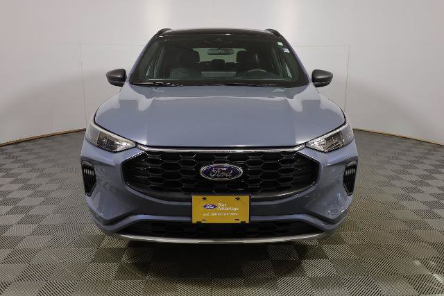 Certified 2024 Ford Escape ST-Line w/ Tech Pack #1 AWD/4WD image 3
