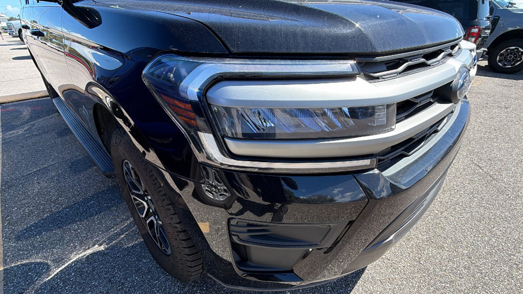Certified 2024 Ford Expedition Max XLT AWD/4WD image 4