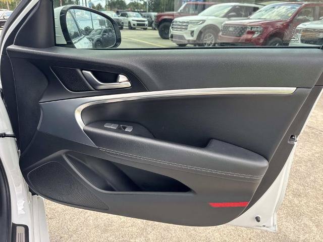 Used 2023 Genesis G70 2.0T AWD/4WD image 13