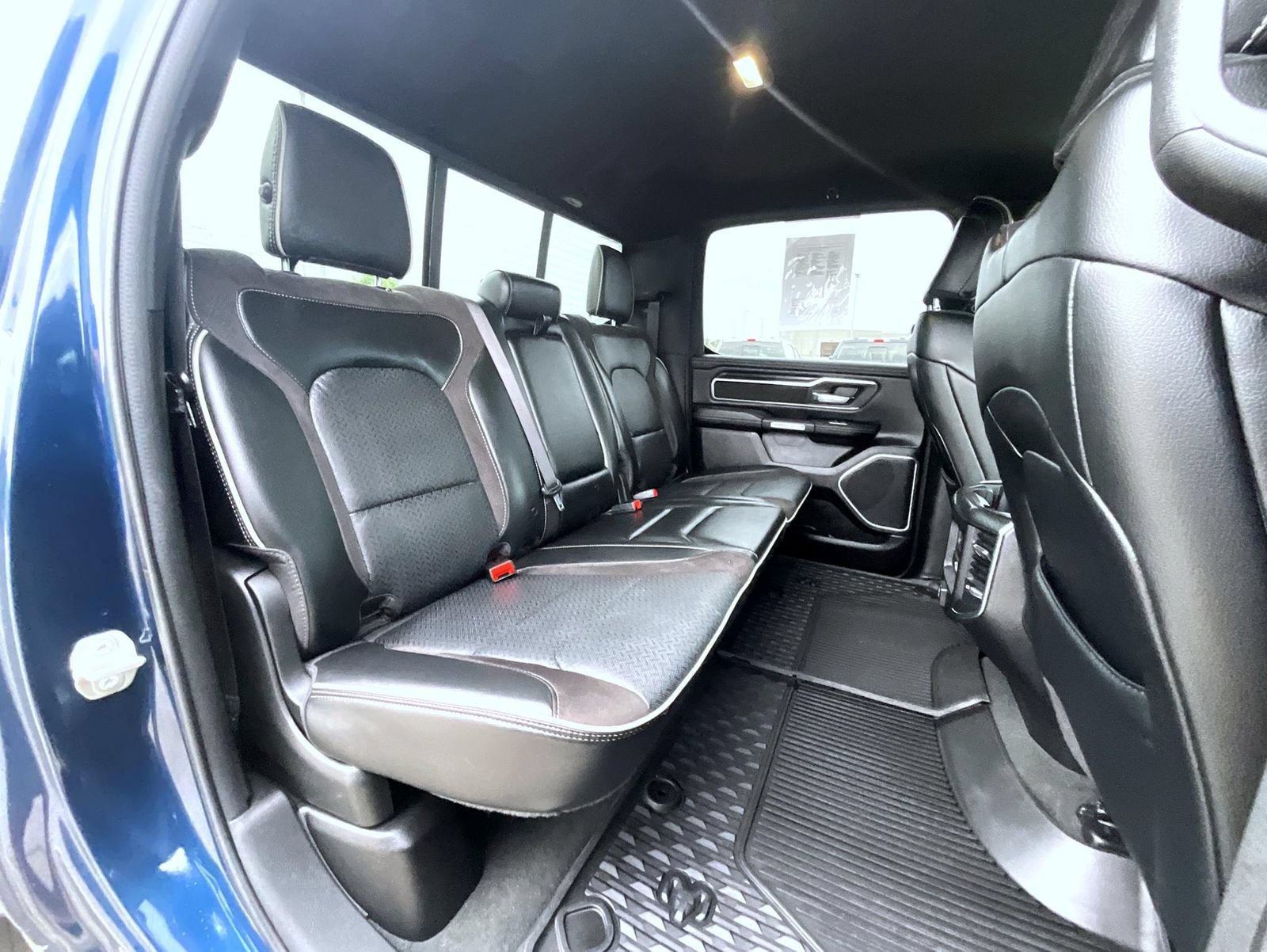 Used 2023 RAM 1500 Laramie AWD/4WD image 19