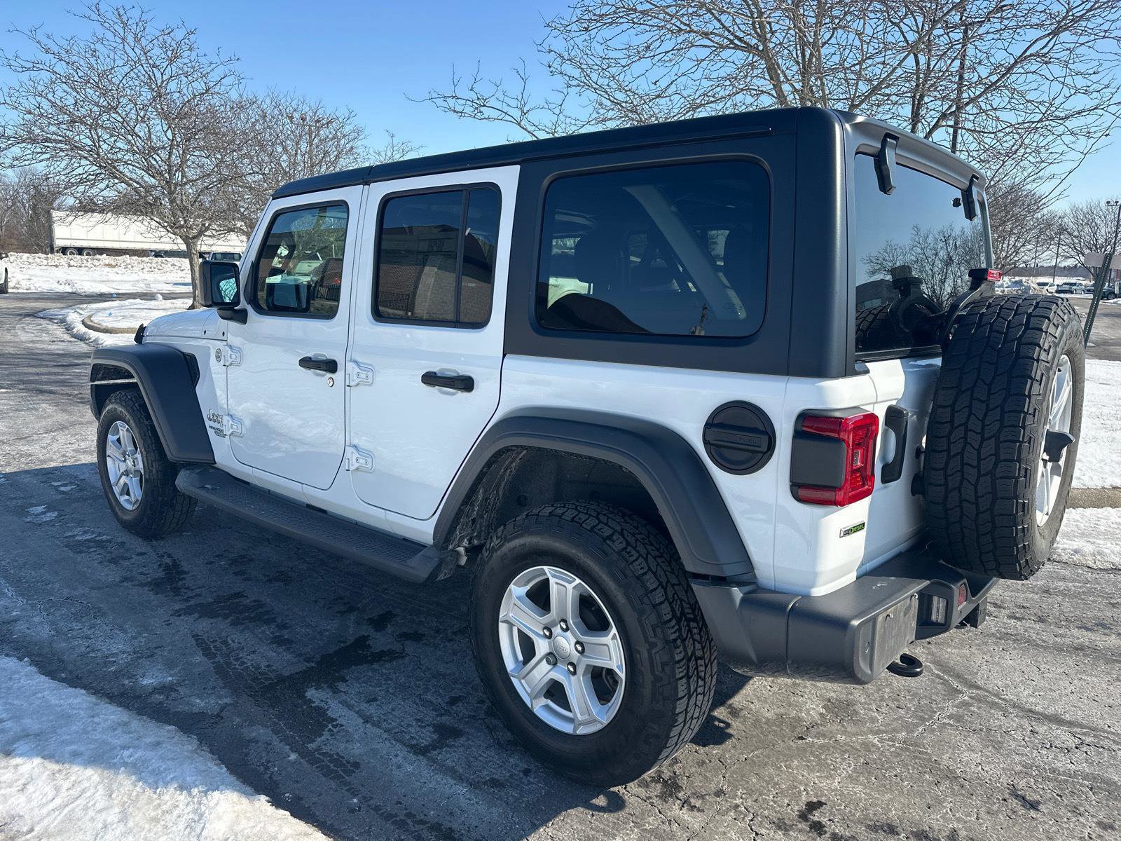 Used 2021 Jeep Wrangler Unlimited Sport image 5